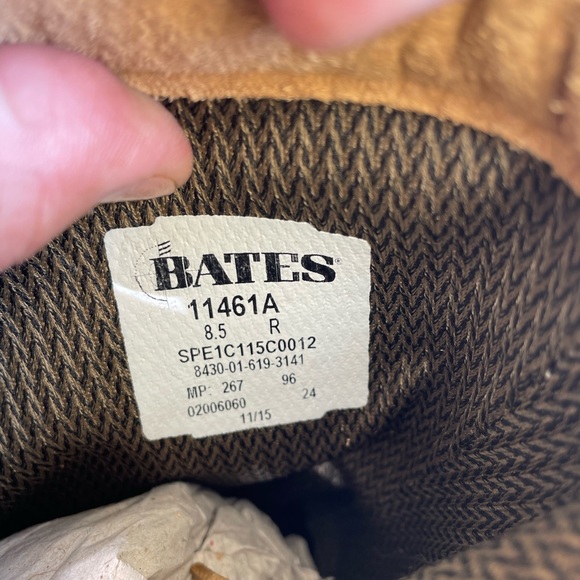 Army boot - Picture 2 of 2